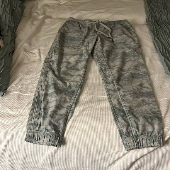 Athleta Pants - Athleta Ladies Farallon Jogger Size M